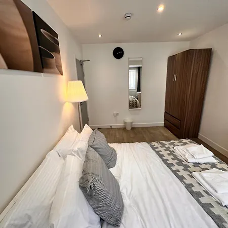 Double And Single In Bromley By Bow * London