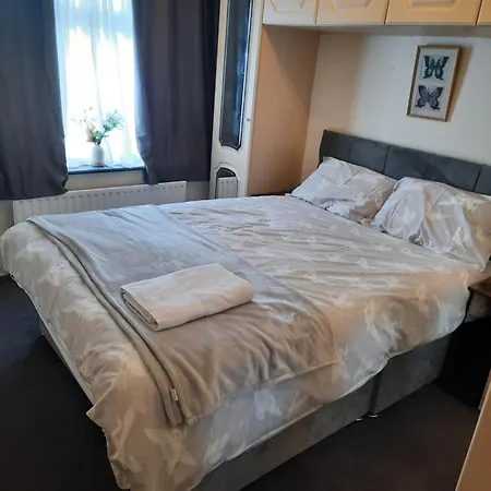 Apartment 47r Place