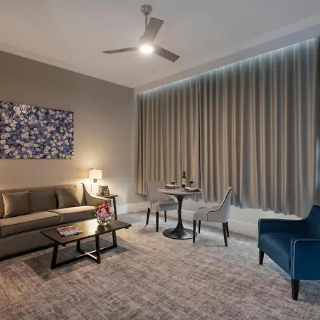 Aparthotel Tower Residences By Blue Orchid
