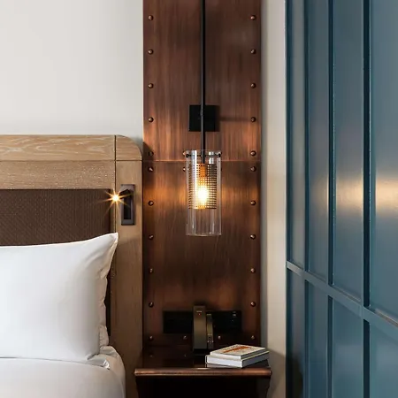 The Gantry London, Curio Collection By Hilton Hotel
