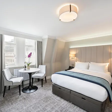 Aparthotel Tower Residences By Blue Orchid
