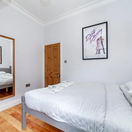 Apartment Stylish 1 Bdr Wcommunal Garden, Greenwich London