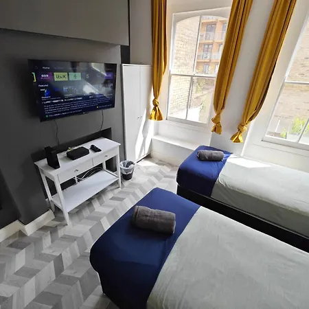 2 Bedroom 2 Bathroom In Old St - Shoreditch - Zone 1 *