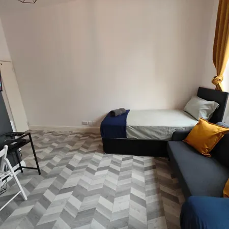 2 Bedroom 2 Bathroom In Old St - Shoreditch - Zone 1