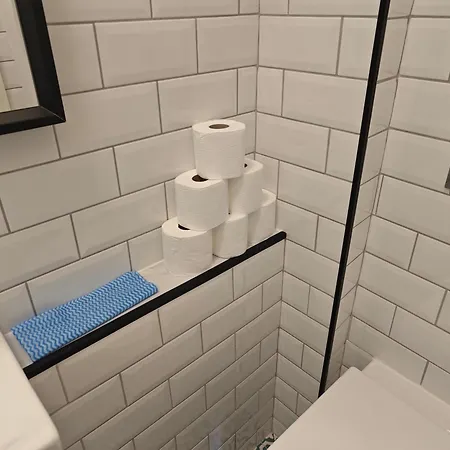 2 Bedroom 2 Bathroom In Old St - Shoreditch - Zone 1 Apartment *