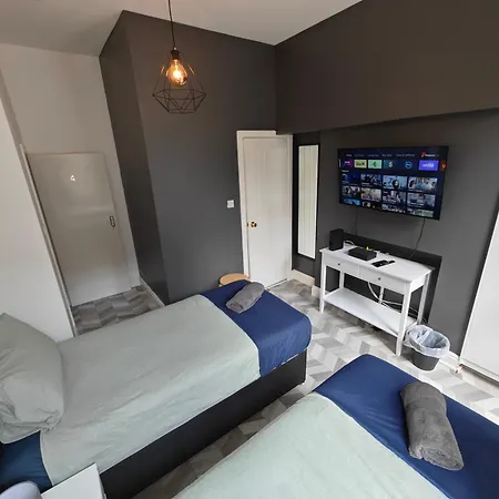 2 Bedroom 2 Bathroom In Old St - Shoreditch - Zone 1 Apartment *