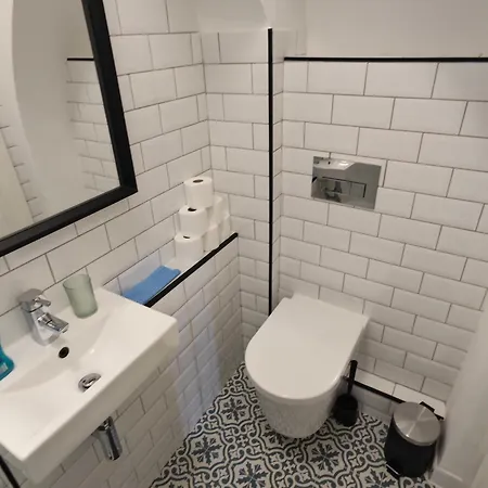 2 Bedroom 2 Bathroom In Old St - Shoreditch - Zone 1 London