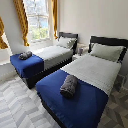 Apartment 2 Bedroom 2 Bathroom In Old St - Shoreditch - Zone 1 *