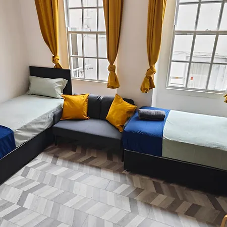 2 Bedroom 2 Bathroom In Old St - Shoreditch - Zone 1 Apartment