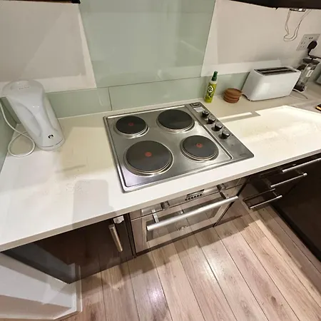 2 Modern Double In The Heart Of Brick Lane