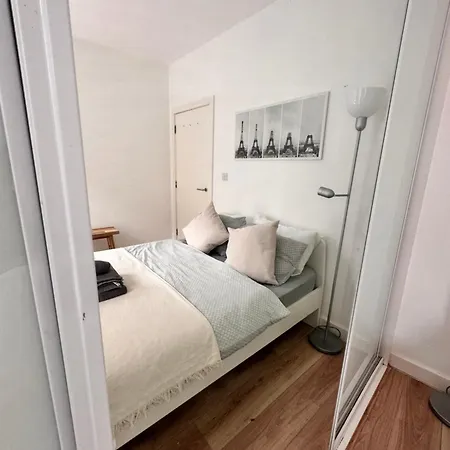 2 Modern Double In The Heart Of Brick Lane London