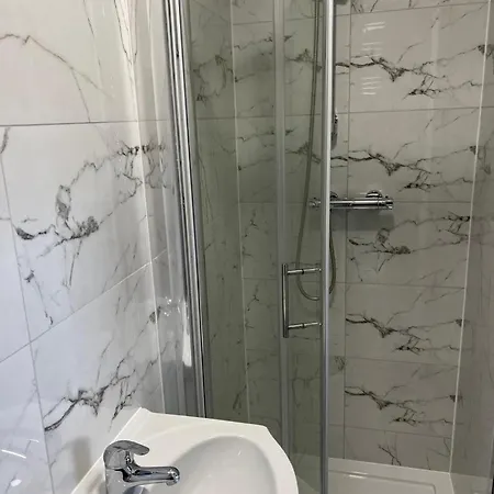 Ensuite At Hayes Hayes (Greater London)