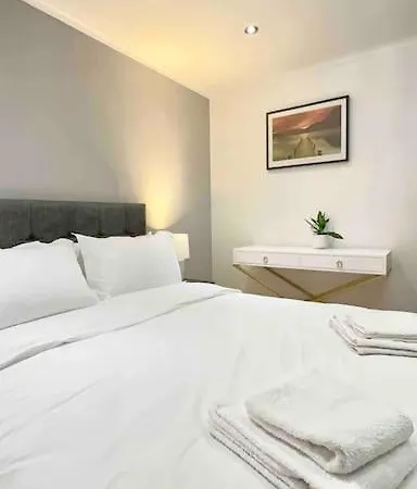 Apartment A Beautiful Stylish 2 Bedroom -city Of London