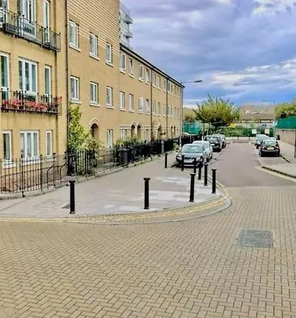 A Beautiful Stylish 2 Bedroom -city Of London