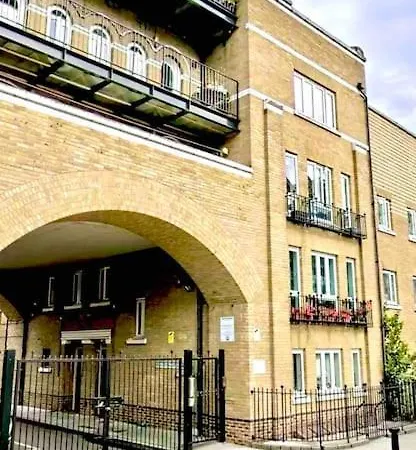 Apartment A Beautiful Stylish 2 Bedroom -city Of