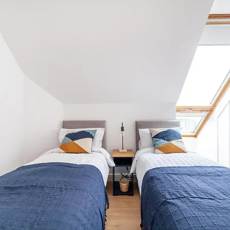 Apartment Great 1 Bedroom In Hounslow With Free Parking *