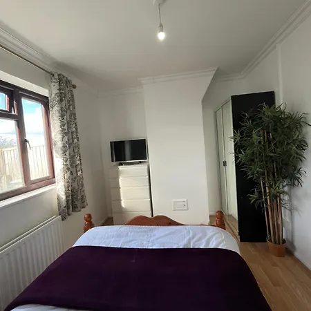 Charlton, Greenwich Luxury Self Check-in * Londra