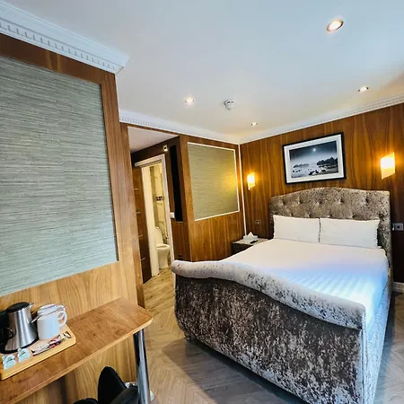 Cheshire Hotel