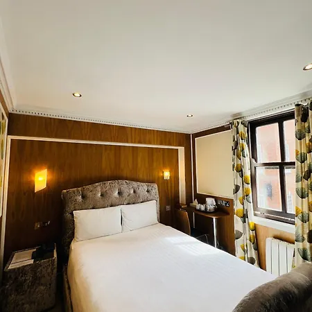 Hotel Cheshire