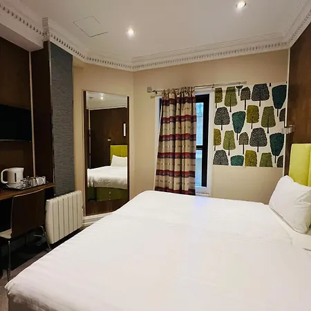 Hotel Cheshire