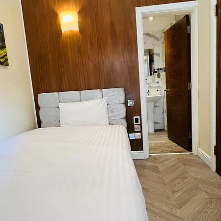 Hotel Cheshire