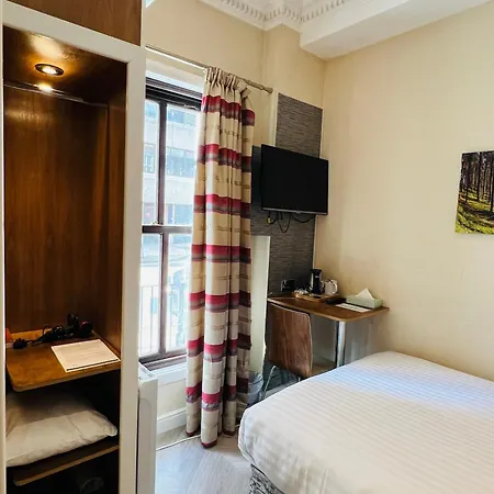 Cheshire Hotel London