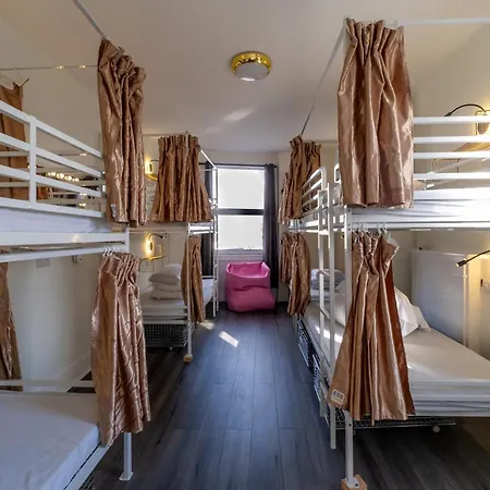 Hostel Book A Bed London