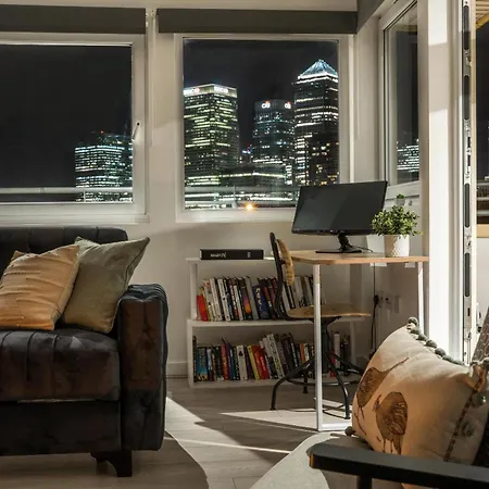 Canarywharf By Sleepy *