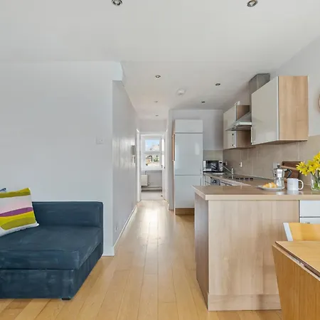 Parea Living - Cute Cosy Flat Near Shoreditch, Hackney, Hoxton Apartment *