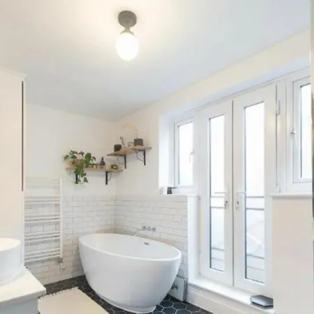 Stylish House Se16 Holiday home