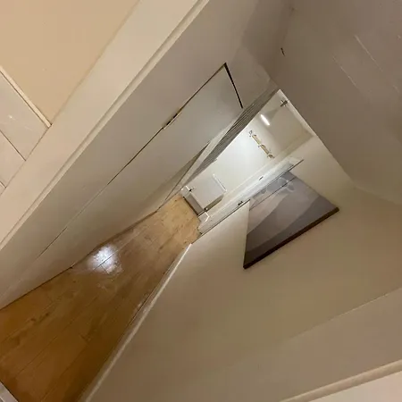 The Big 3 Bedroom House 2 Bathrooms Apartment *