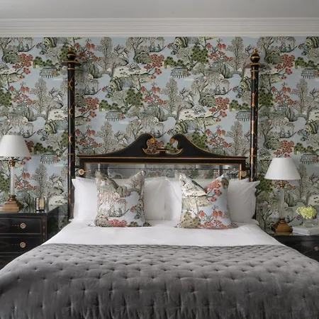 The Kensington Hotel 5*
