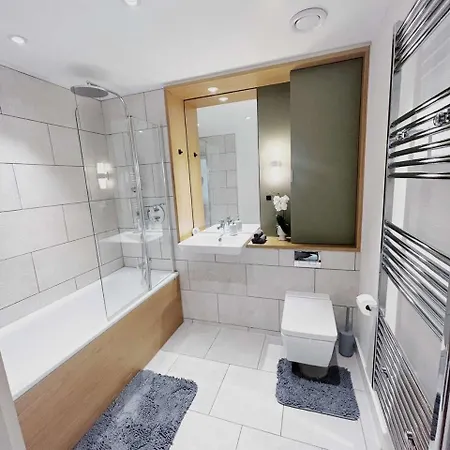 Golden Luxury London