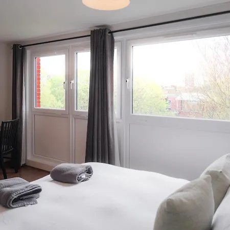 Apartman Modern Central Family-home For 6