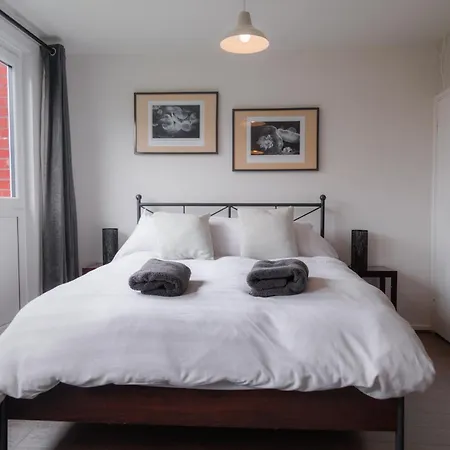Apartman Modern Central Family-home For 6 *