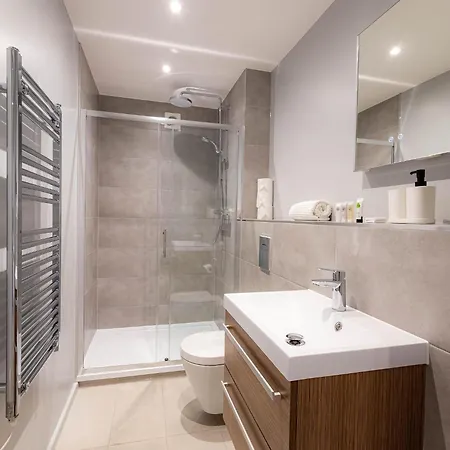 Holiday home Luxurious Hackney Near Train Station London