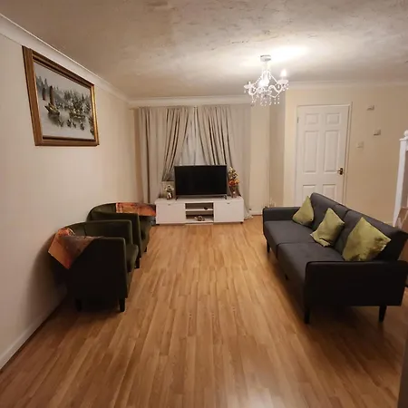 Captivating 3-bed House In Kent Holiday home