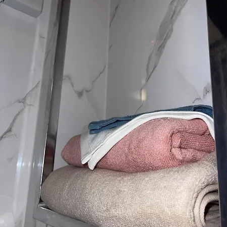 Crescent - Two Bedroom *