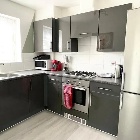 Apartment Crescent - Two Bedroom *
