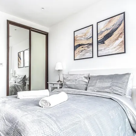 Stunning 2 Bedroom In Tower Hill London