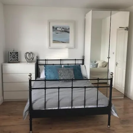 Apartment Lovely Near Heathrow - 77vfr4 Cranford