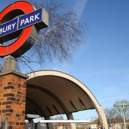 Starlet - 2 Bedroom Near Central Line