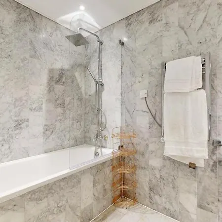 85 Tivoli Court, Rotherhithe Street, London, Se16 5ud Apartamento Londres