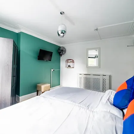 Book A Bed *