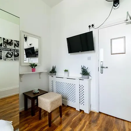 Book A Bed Hostel London