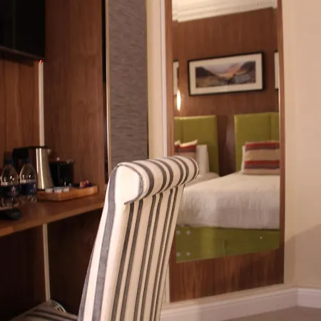 Cheshire Hotel London