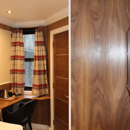 Cheshire Hotel London