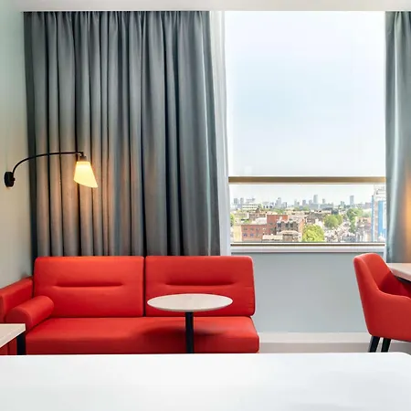 Hyatt Place East Hotell 4*