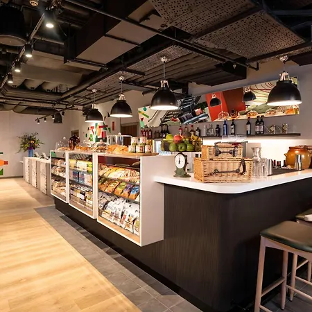 Hyatt Place East Hotell 4*