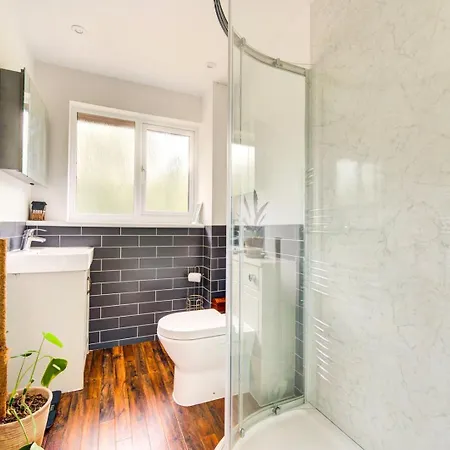 Guestready - Pacific West Coast In Canada Water